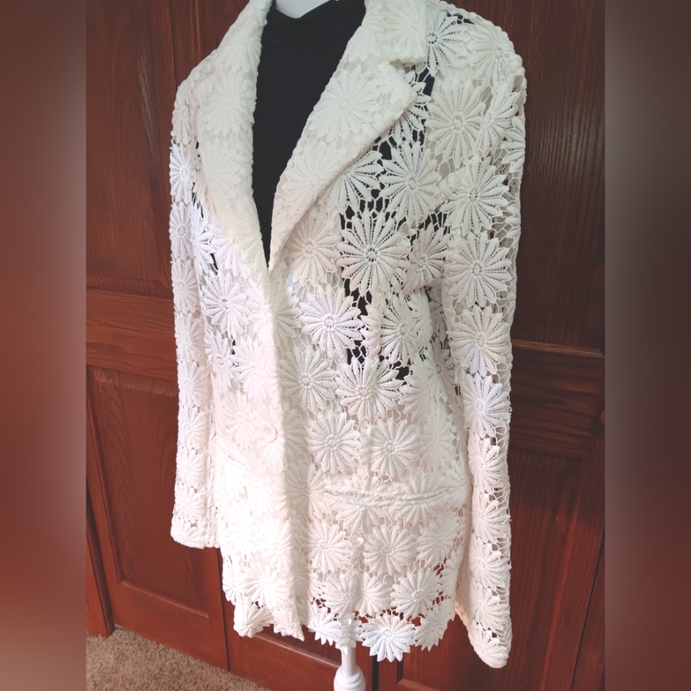 Berek White Lace Daisy Sz Lg Blazer - NWT - Picture 2 of 11
